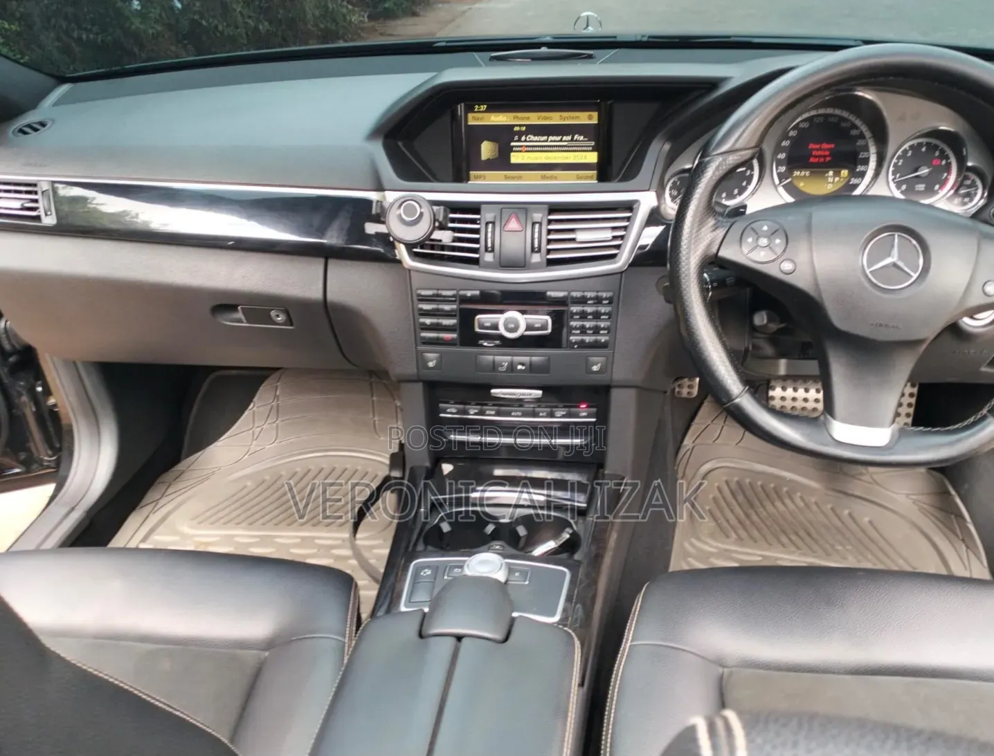 Mercedes-Benz E250 2011 Black
