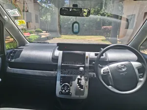 Toyota Noah 2013 Black