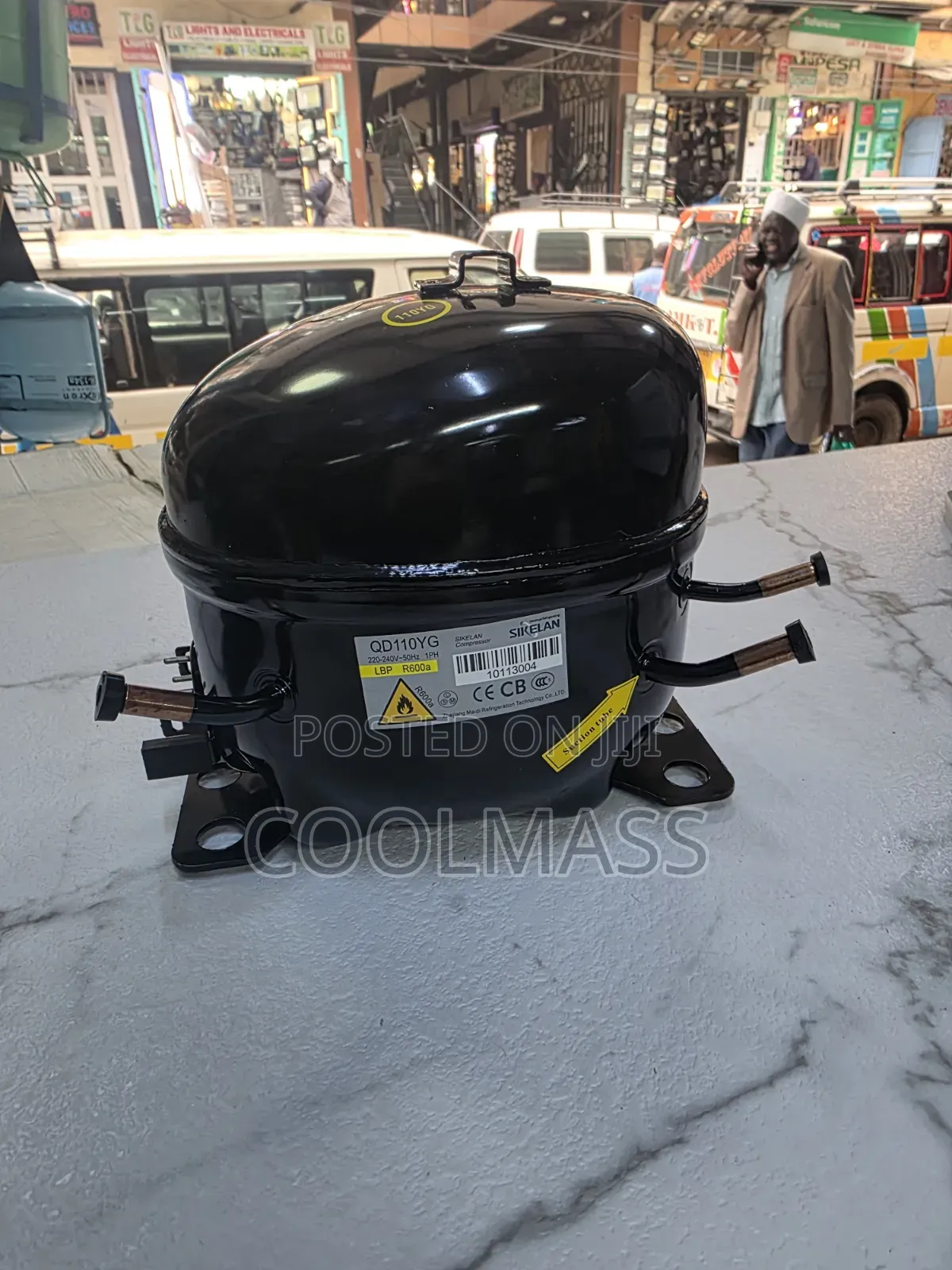 Freezer Compressor 1/3hp R600 at 9000