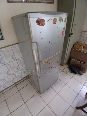 Hitachi Double Door Fridge With Freezer