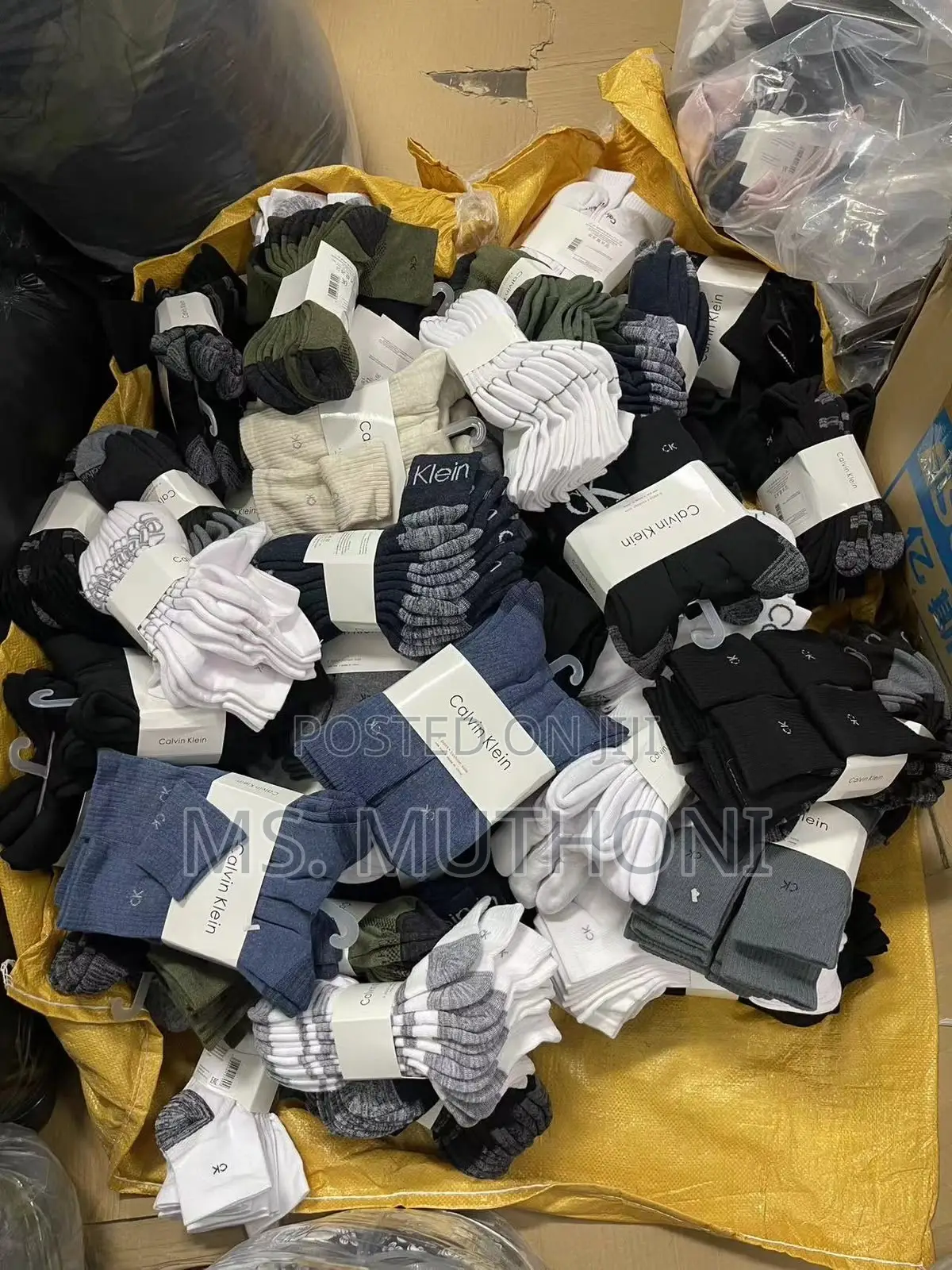 1/2 Dozen Calvin Klein Socks (6 Pairs )