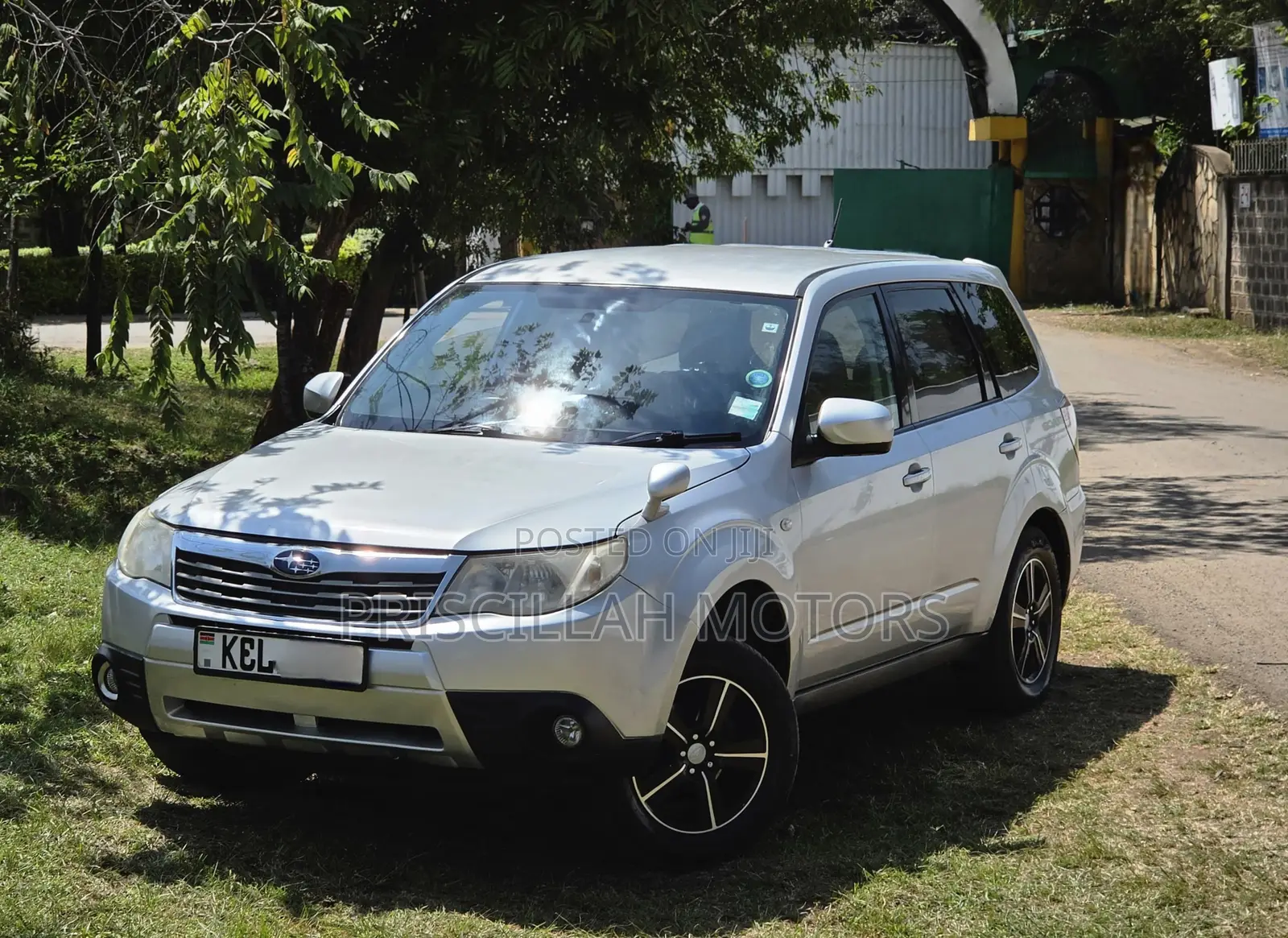 Subaru Forester 2011 Silver