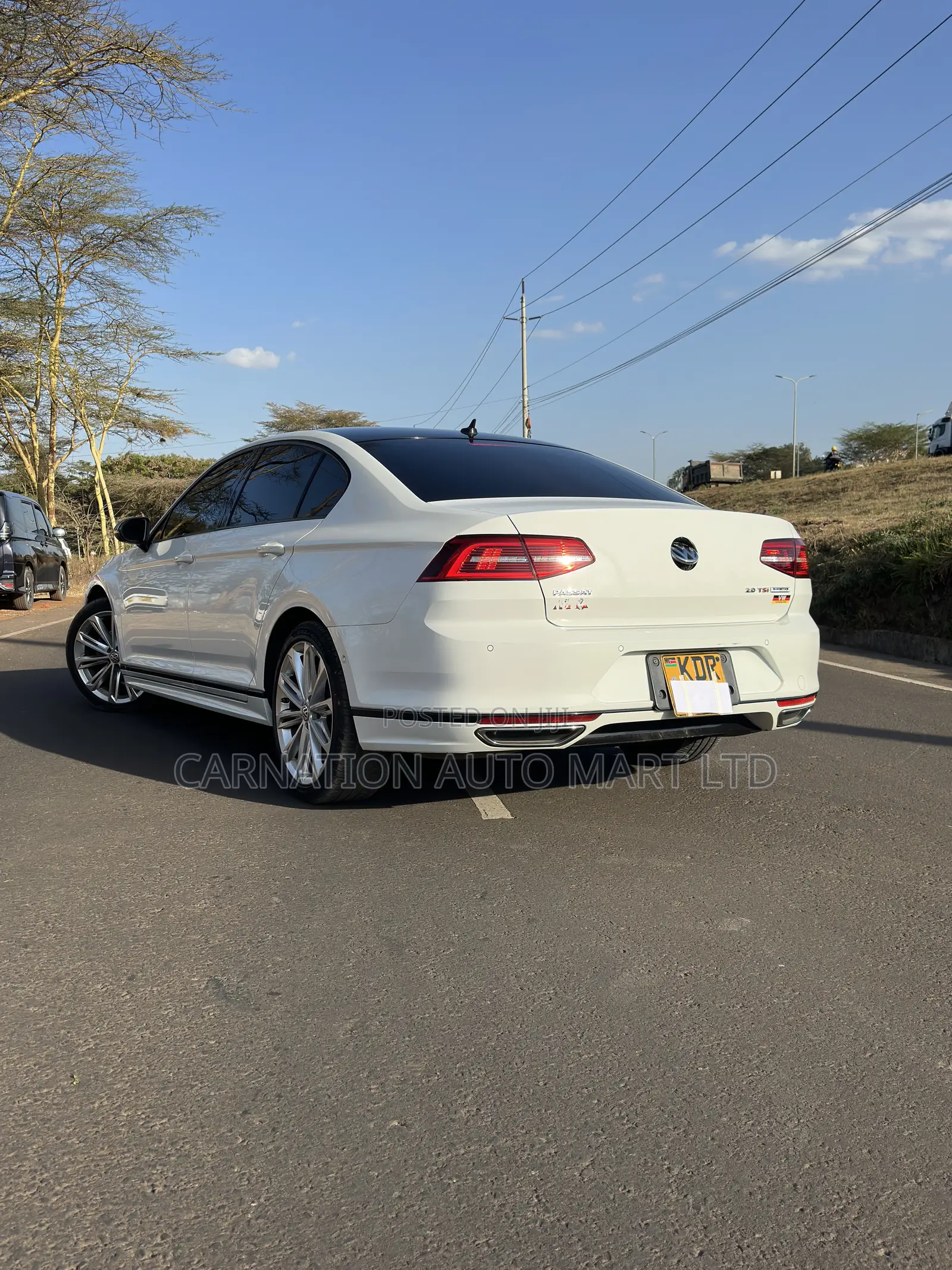 Volkswagen Passat 1.8T R-Line 4dr Sedan (1.8L 4cyl) 2017 Pearl