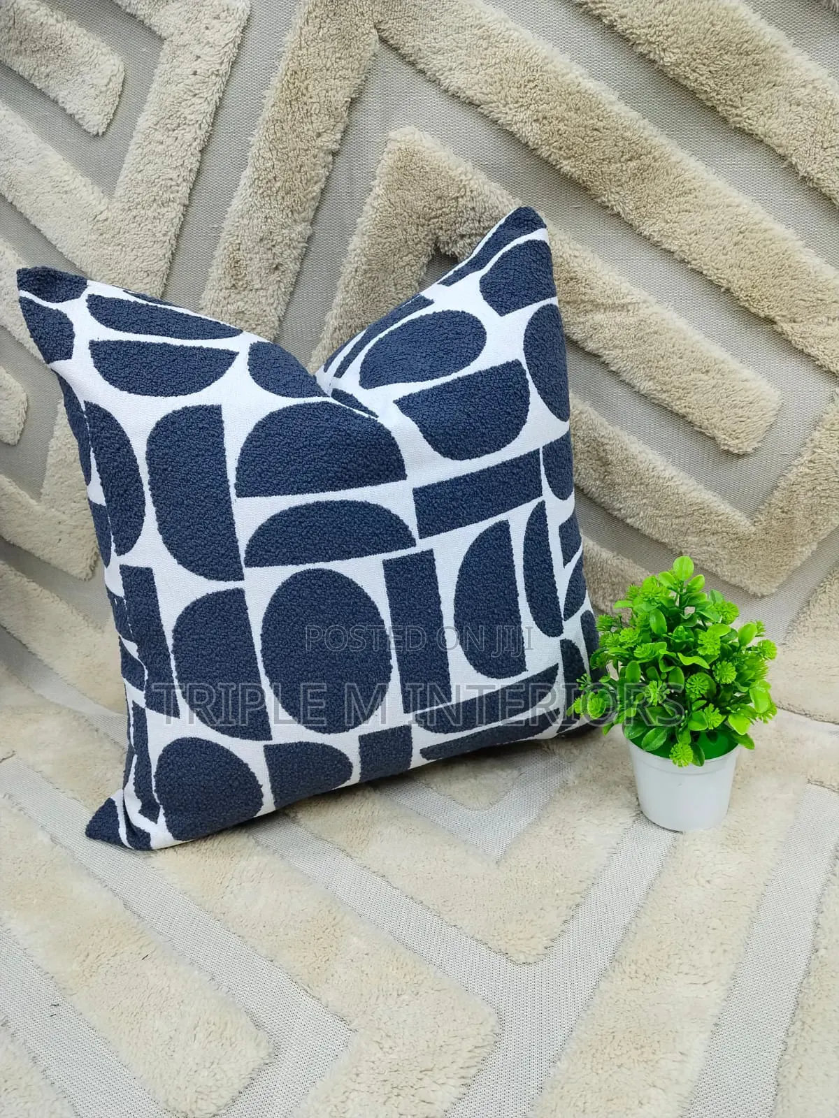 Premium Quality Cristin Throw Pillows