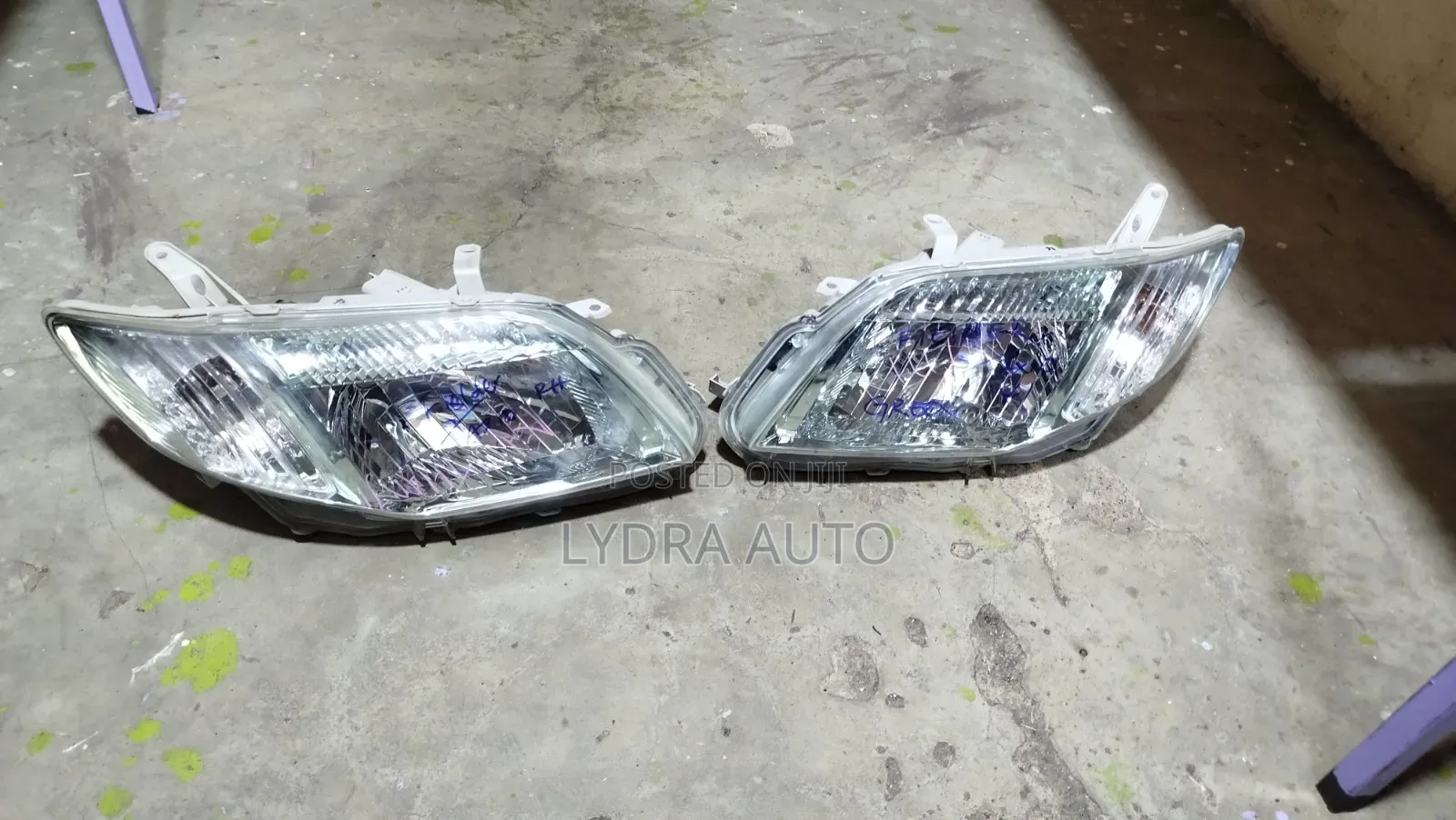 Axio/ Fielder 141 Headlight Green Shade