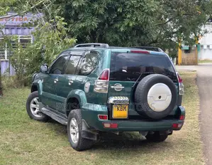 Toyota Land Cruiser Prado 2004 Green