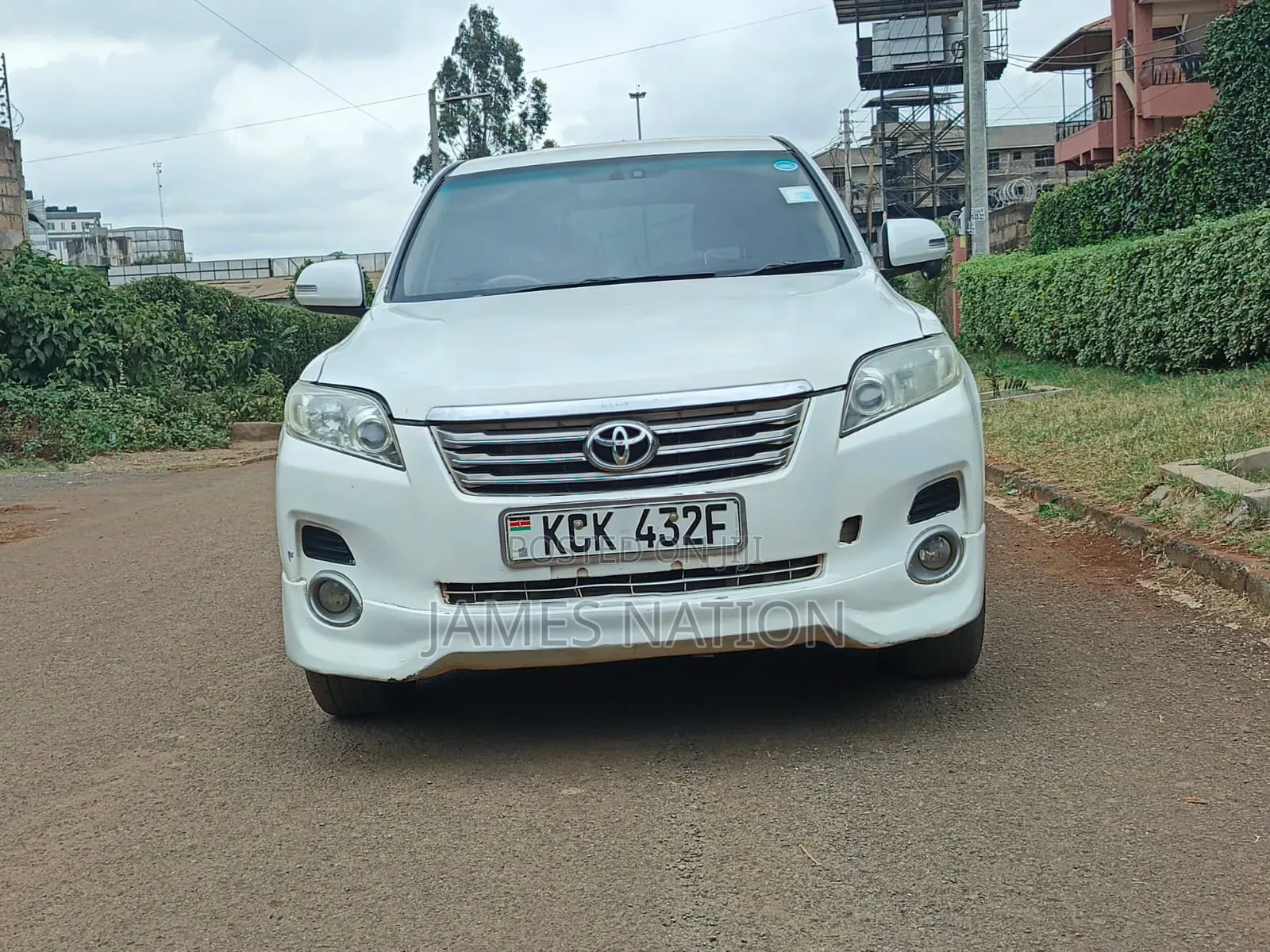 Toyota Vanguard 2009 White