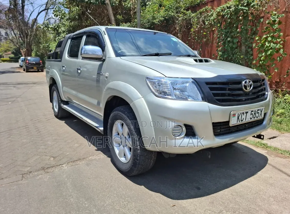 Toyota Hilux 2012