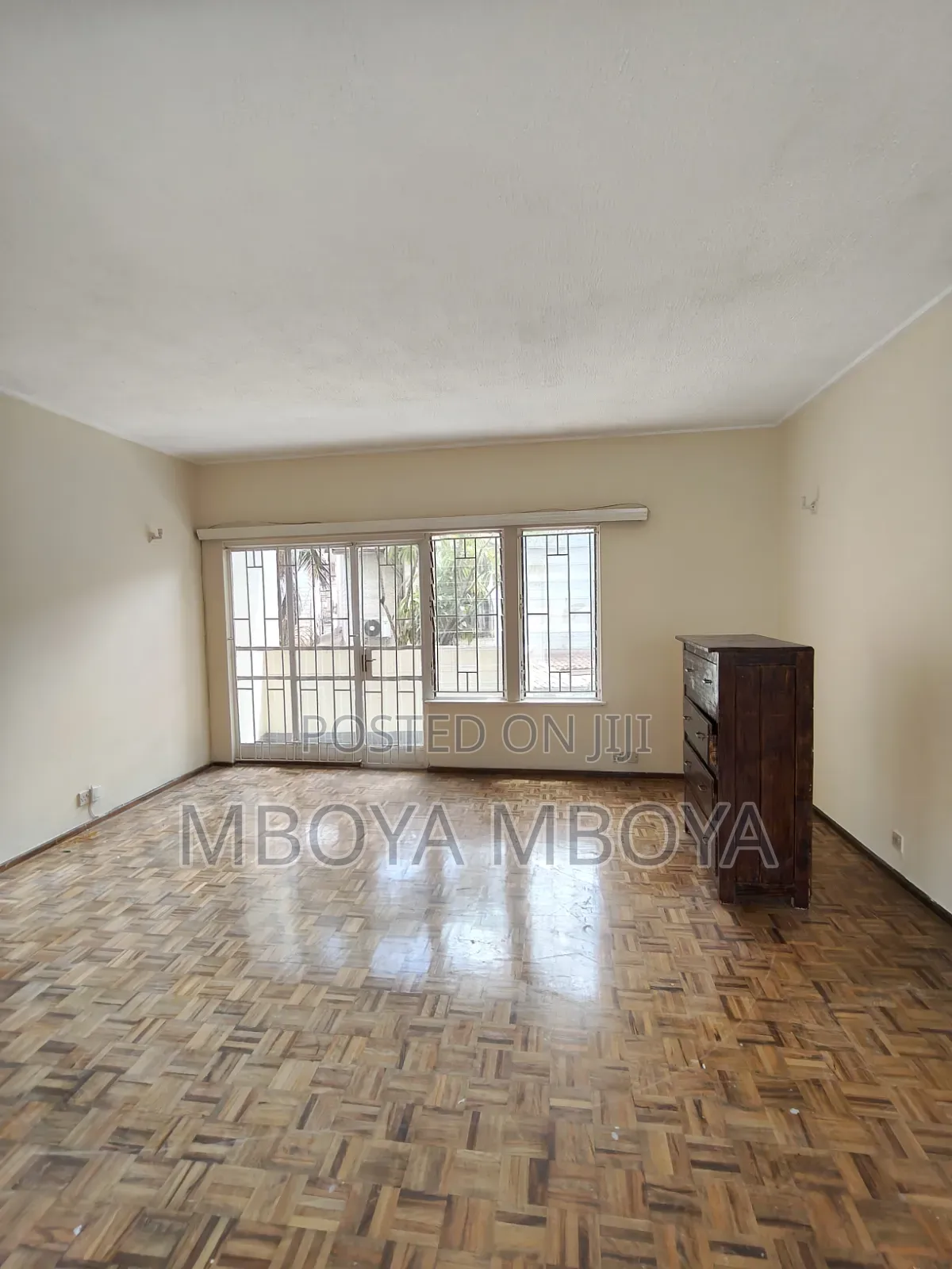 3bdrm Apartment in Parklands . for rent