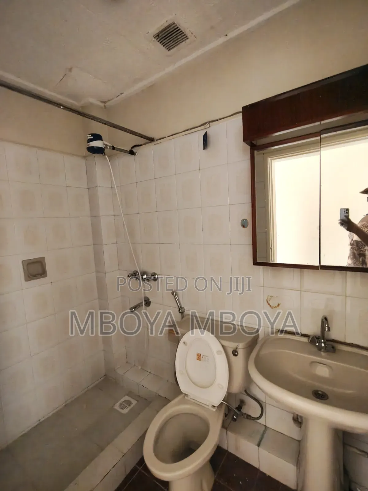 3bdrm Apartment in Parklands . for rent