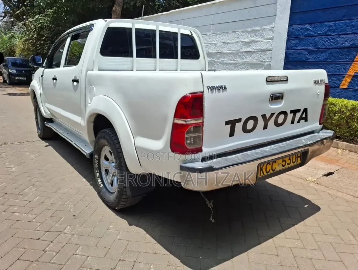 Toyota Hilux 2014