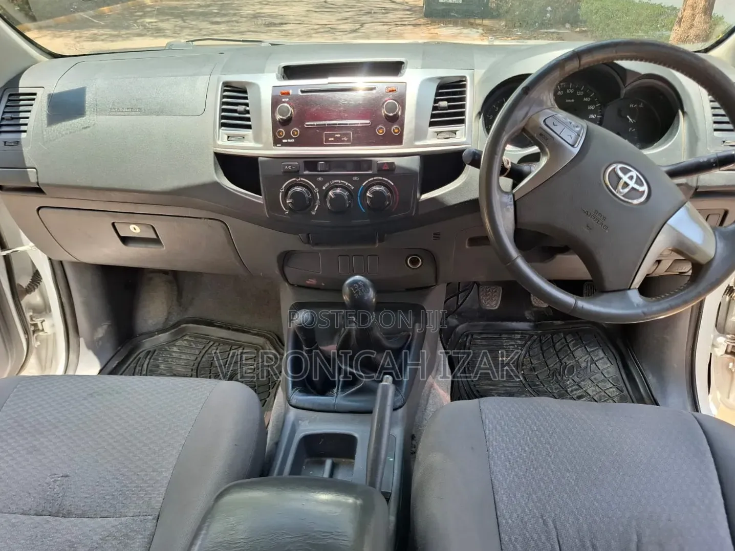 Toyota Hilux 2014