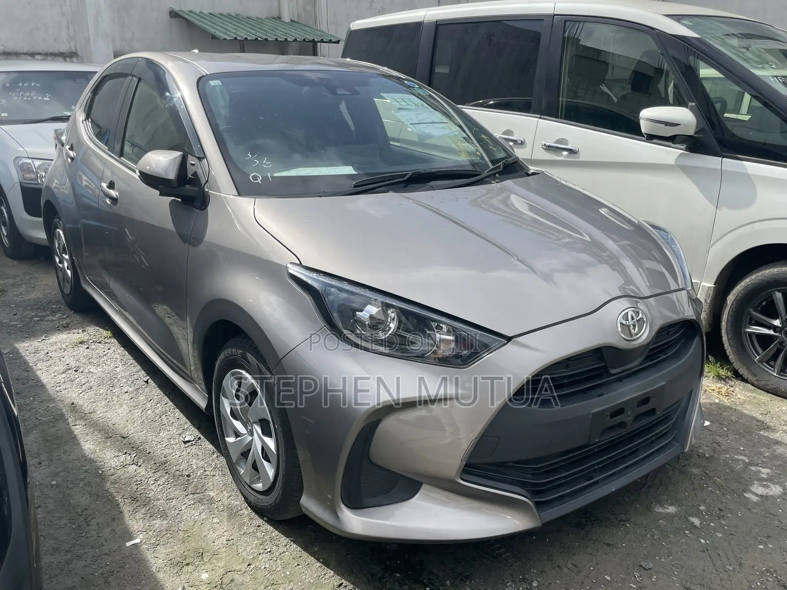 Toyota Yaris 2020 Gray