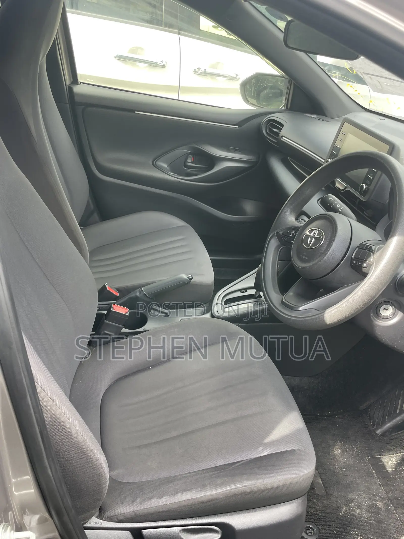 Toyota Yaris 2020 Gray