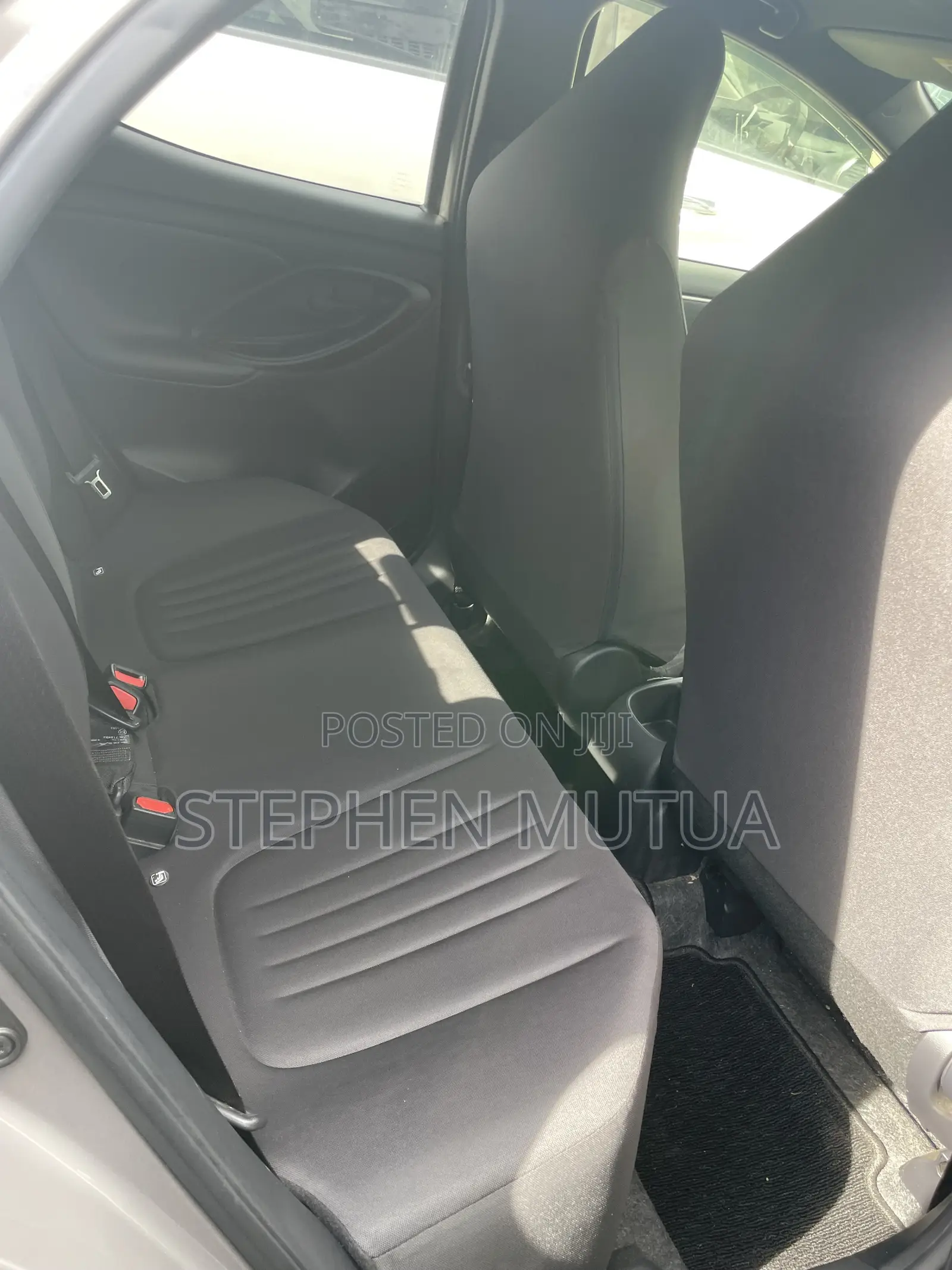 Toyota Yaris 2020 Gray