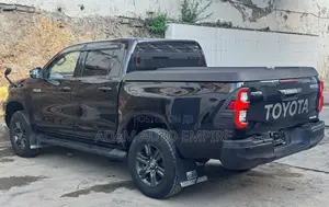 Toyota Hilux 2020 Black