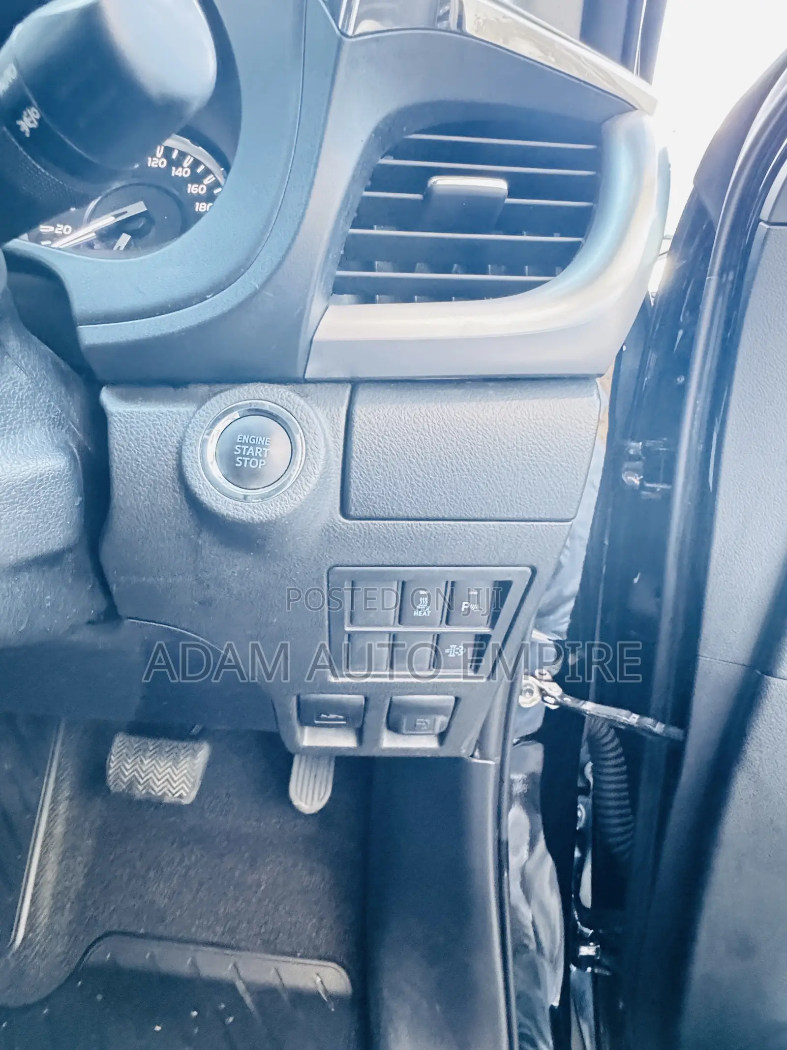 Toyota Hilux 2020 Black