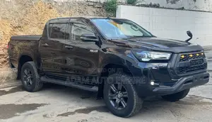 Toyota Hilux 2020 Black