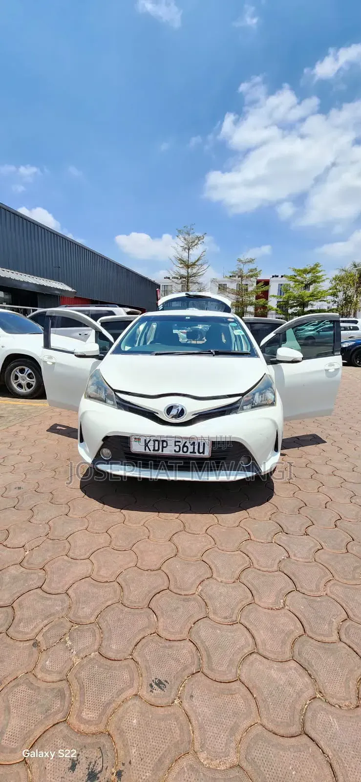 Toyota Vitz 2016 White