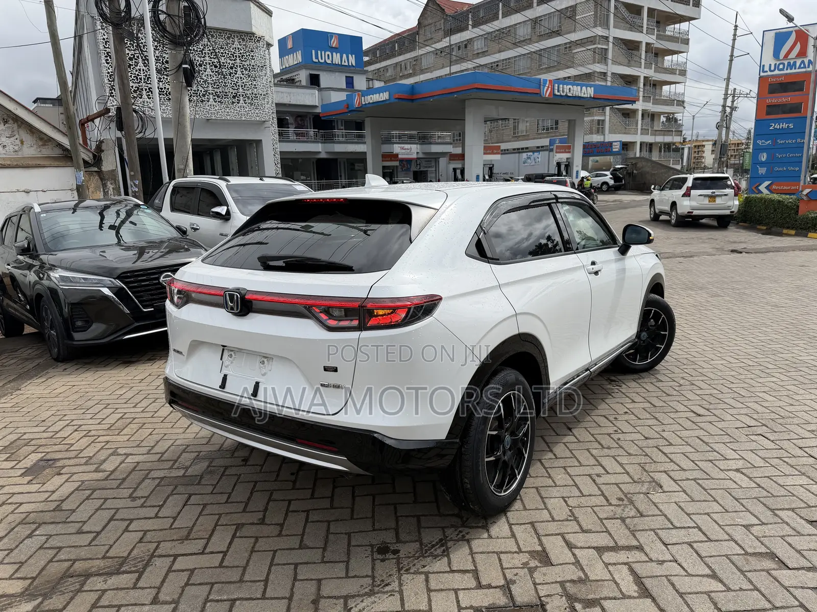 Honda Vezel 1.5 Hybrid 2WD 2021 White