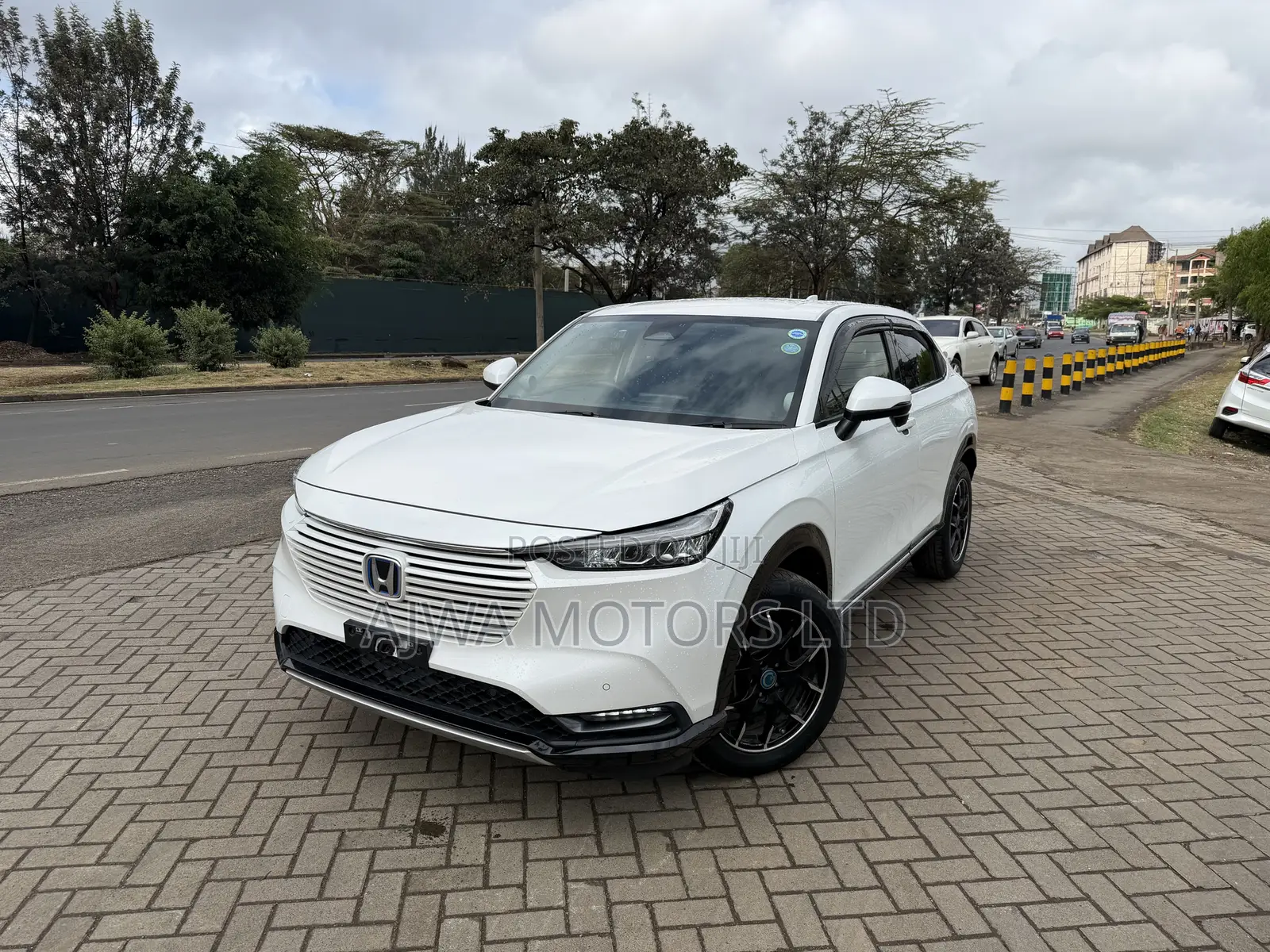 Honda Vezel 1.5 Hybrid 2WD 2021 White
