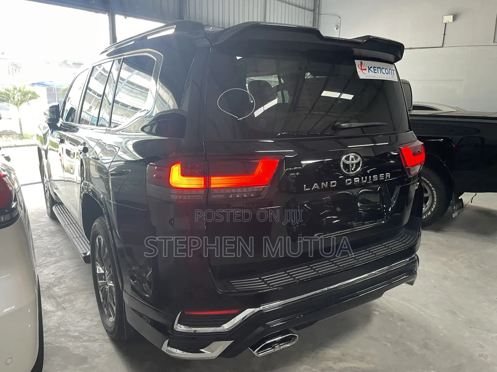 Toyota Land Cruiser LC300 2023 Black
