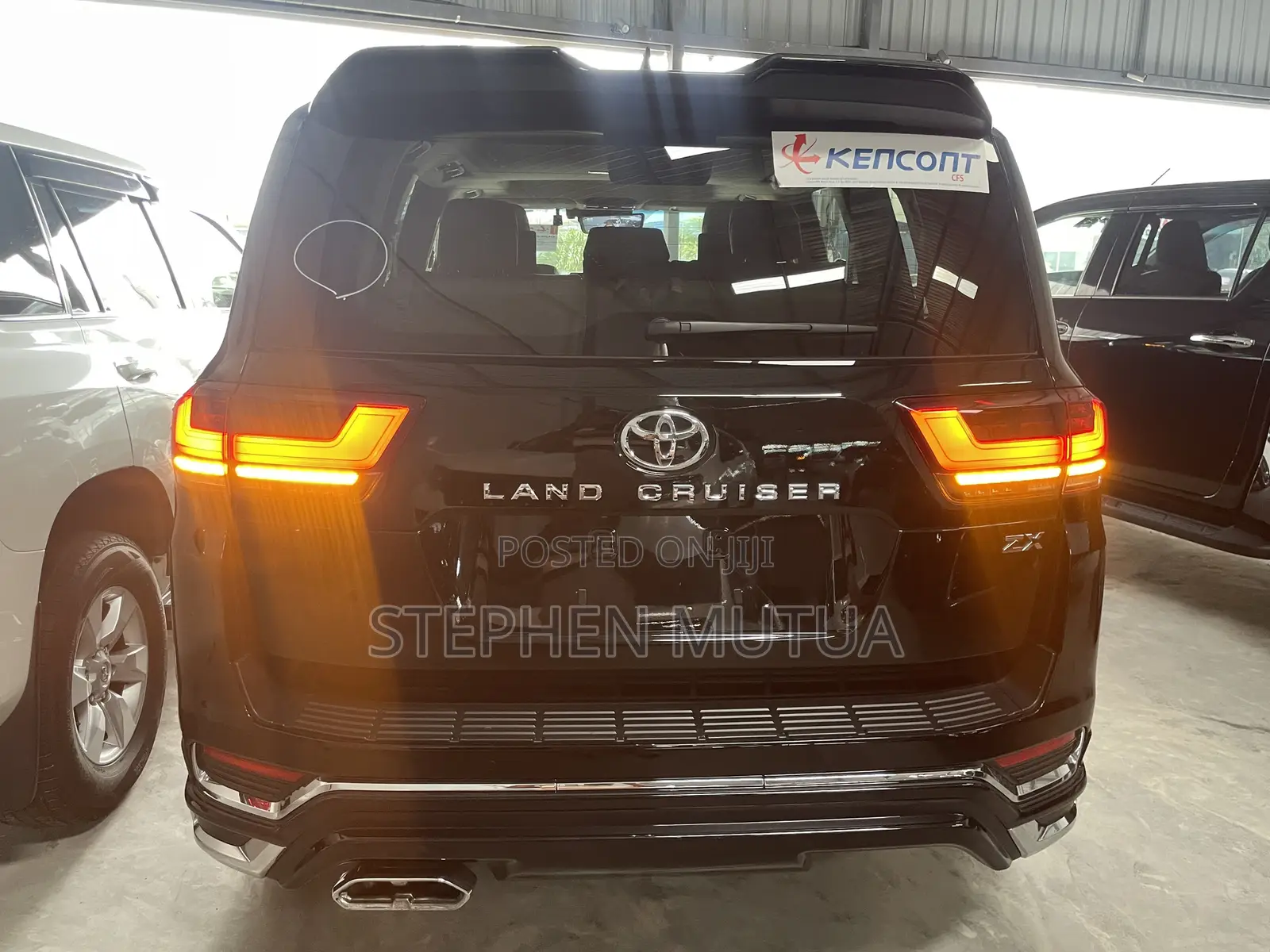 Toyota Land Cruiser LC300 2023 Black