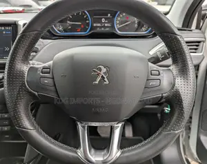 Peugeot 2008 2019 White