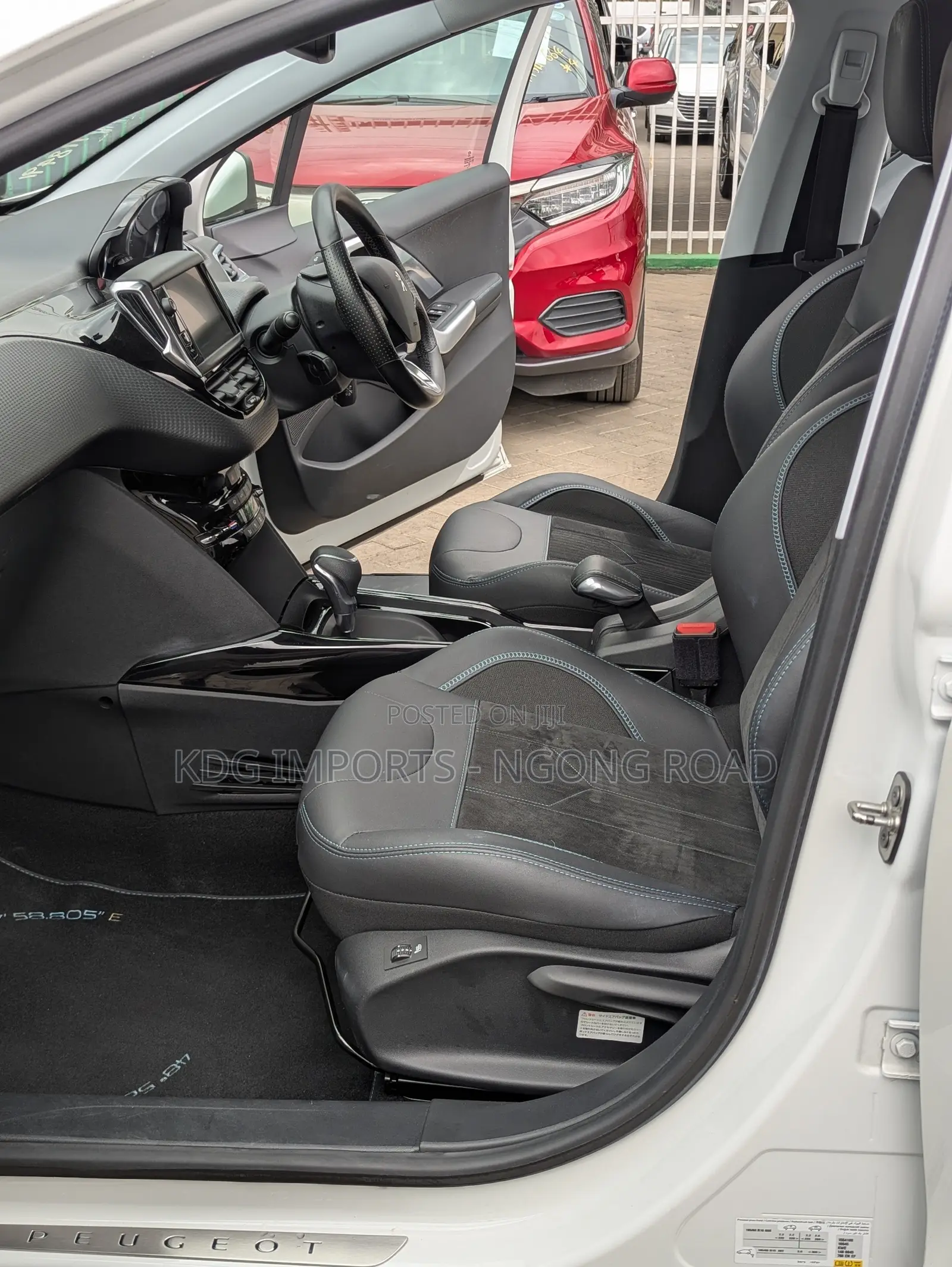 Peugeot 2008 2019 White