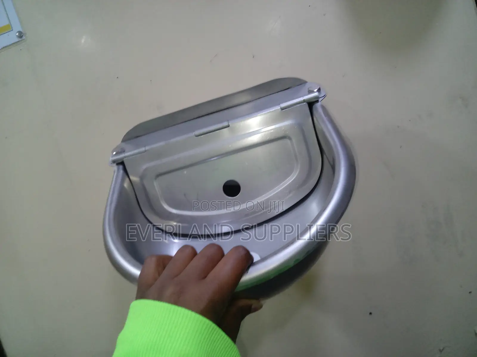 Easy-Clean Cow Drinker - Stainless