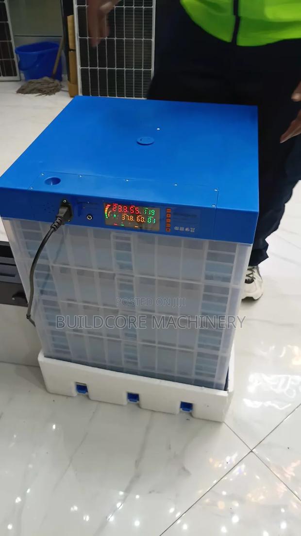 Premier 220eggs Incubator With AC and DC Power Input - thumbnail 2