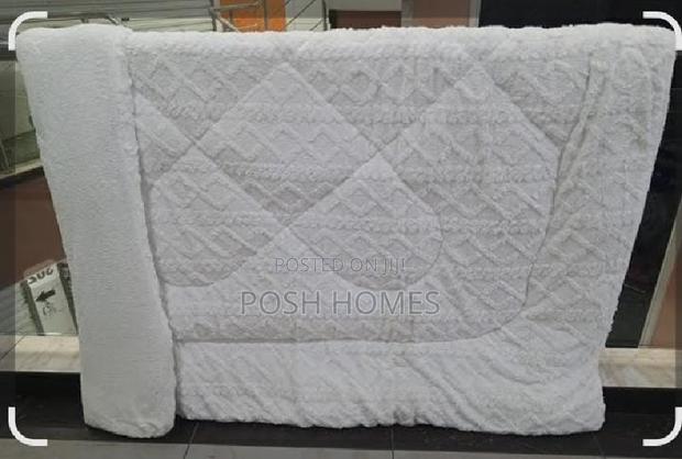Single Woolen Duvet - main view