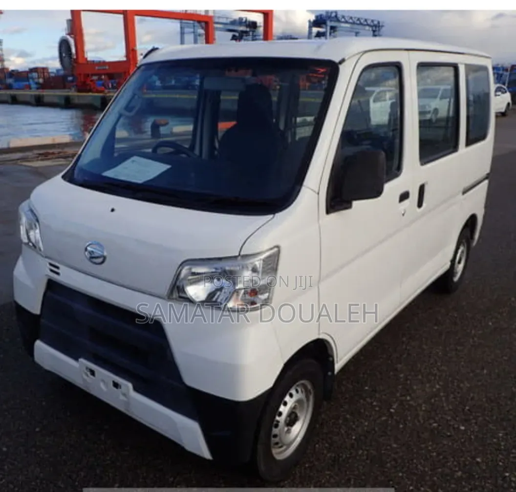 Daihatsu Hijet 2019 White