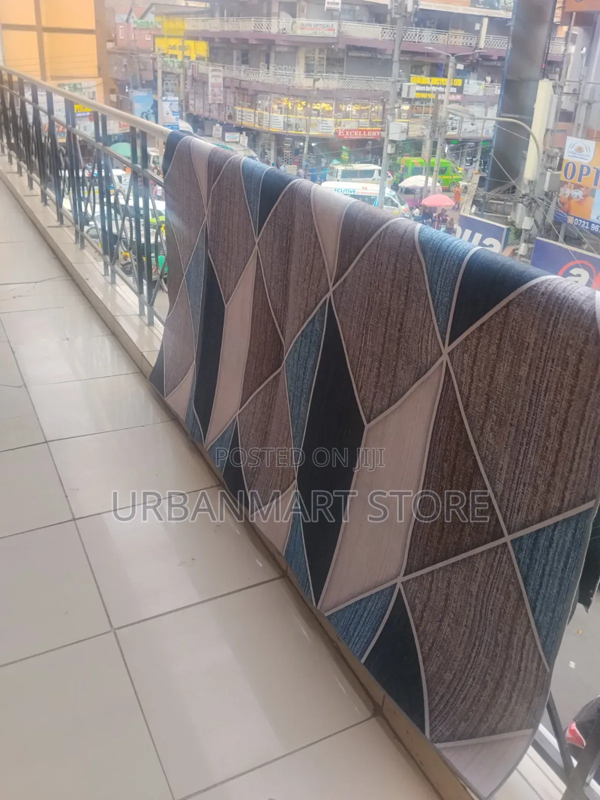 Brand New 5 by 8 Modern 3D Carpet
