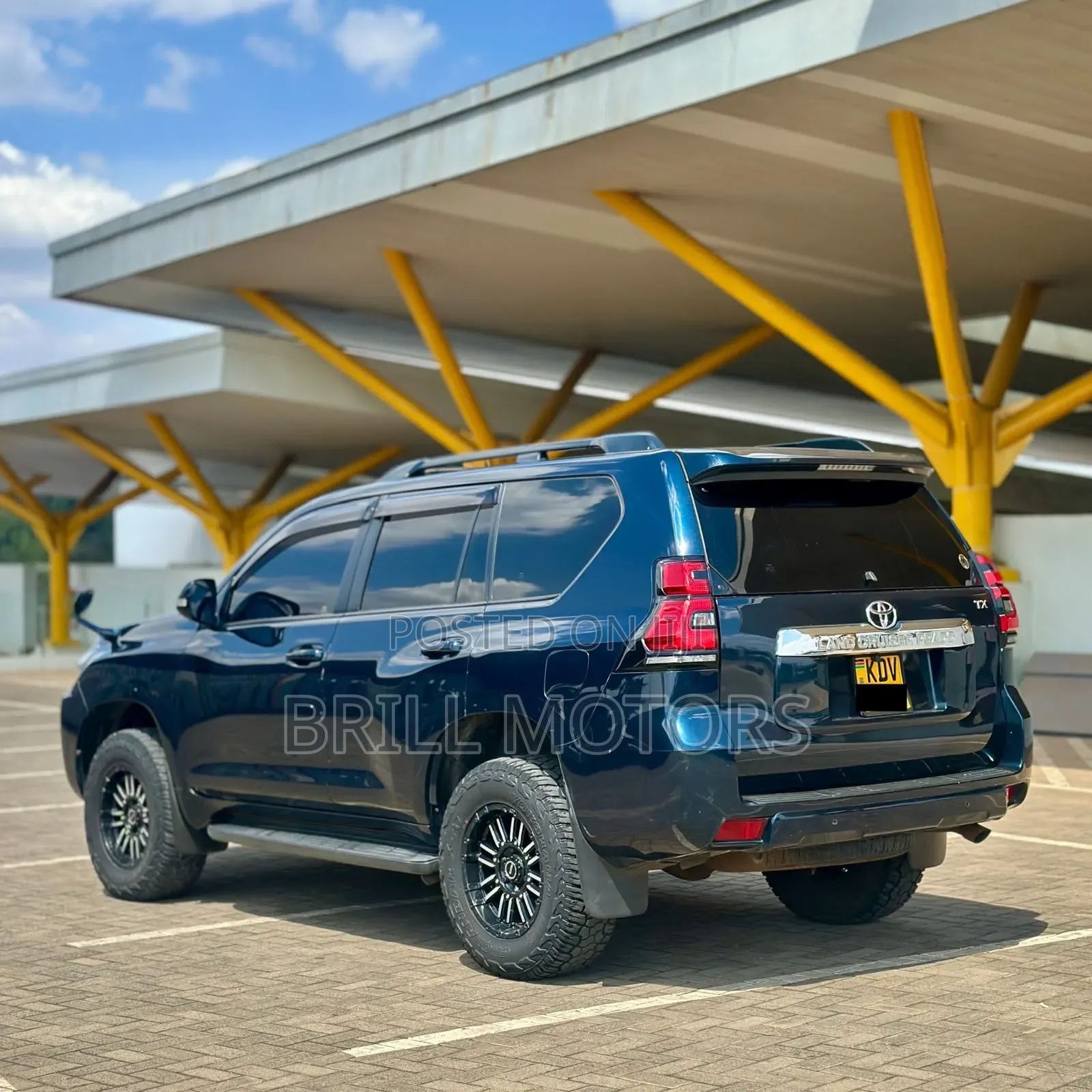 Toyota Land Cruiser Prado 2017 Black