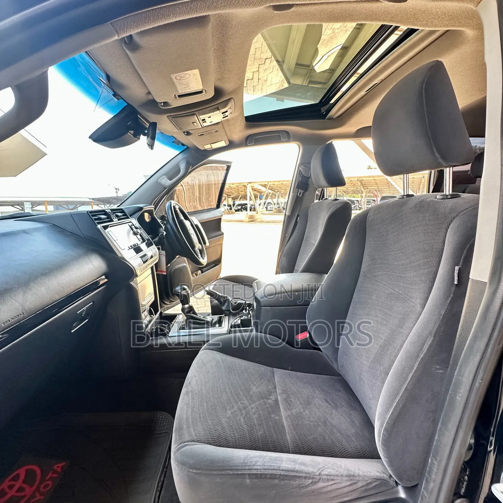 Toyota Land Cruiser Prado 2017 Black