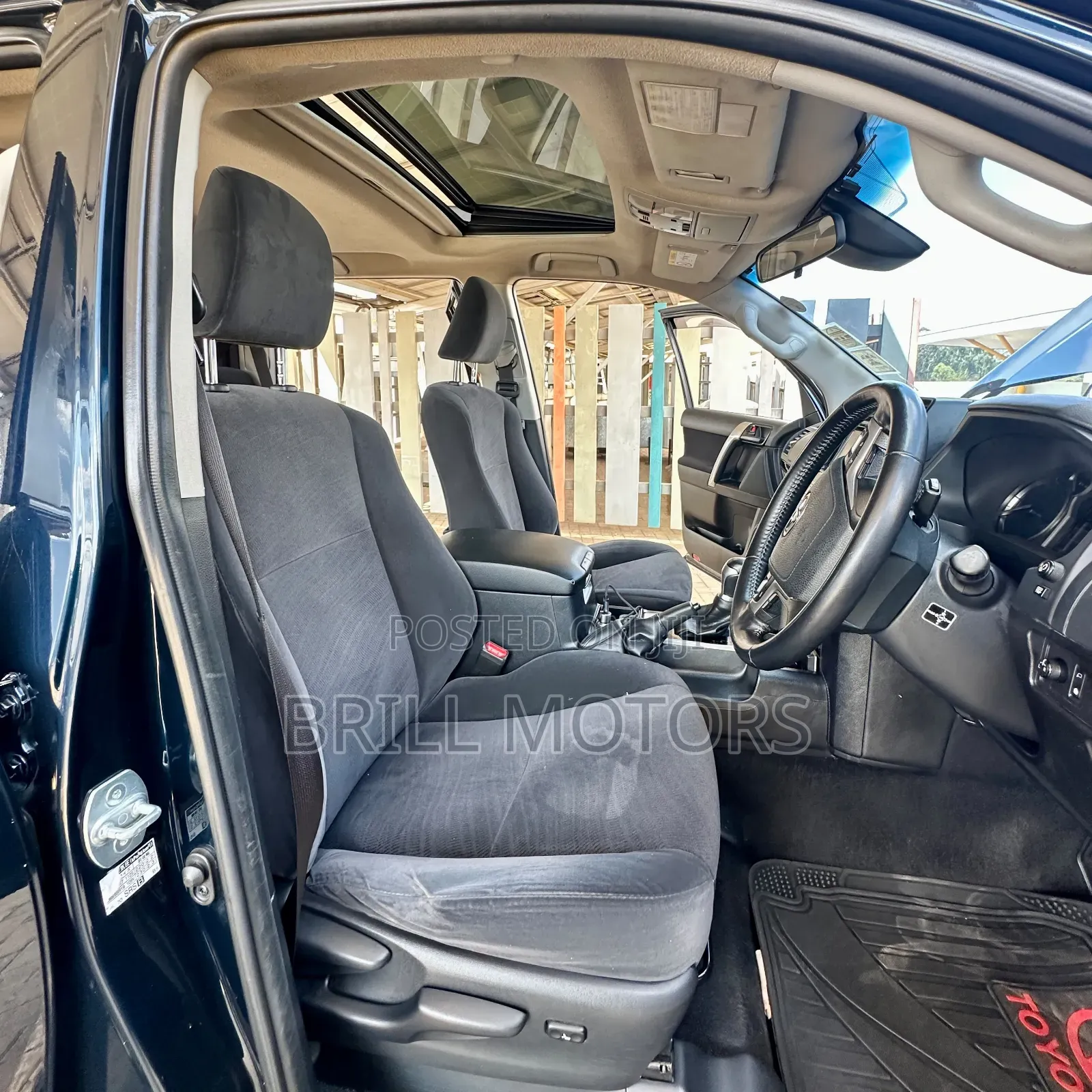 Toyota Land Cruiser Prado 2017 Black