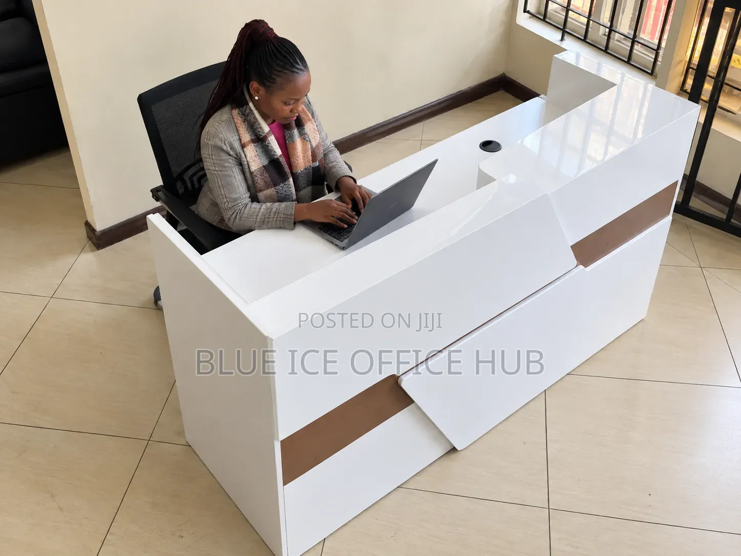 1.6M Modern Reception Desk White Brown Office Front Desk