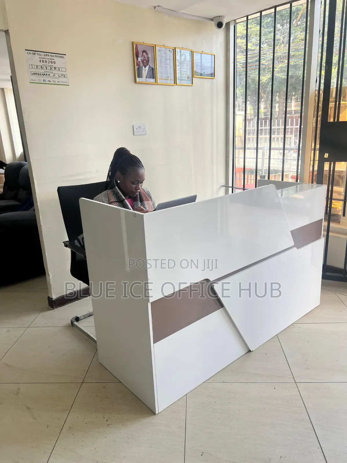 1.6M Modern Reception Desk White Brown Office Front Desk