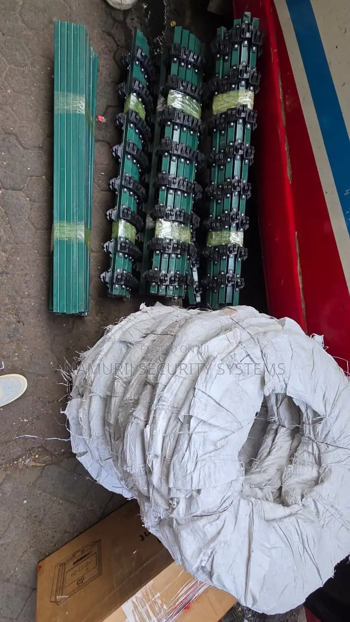 Electric Fencing Material W Posts