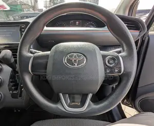 Toyota Sienta 2019 Black
