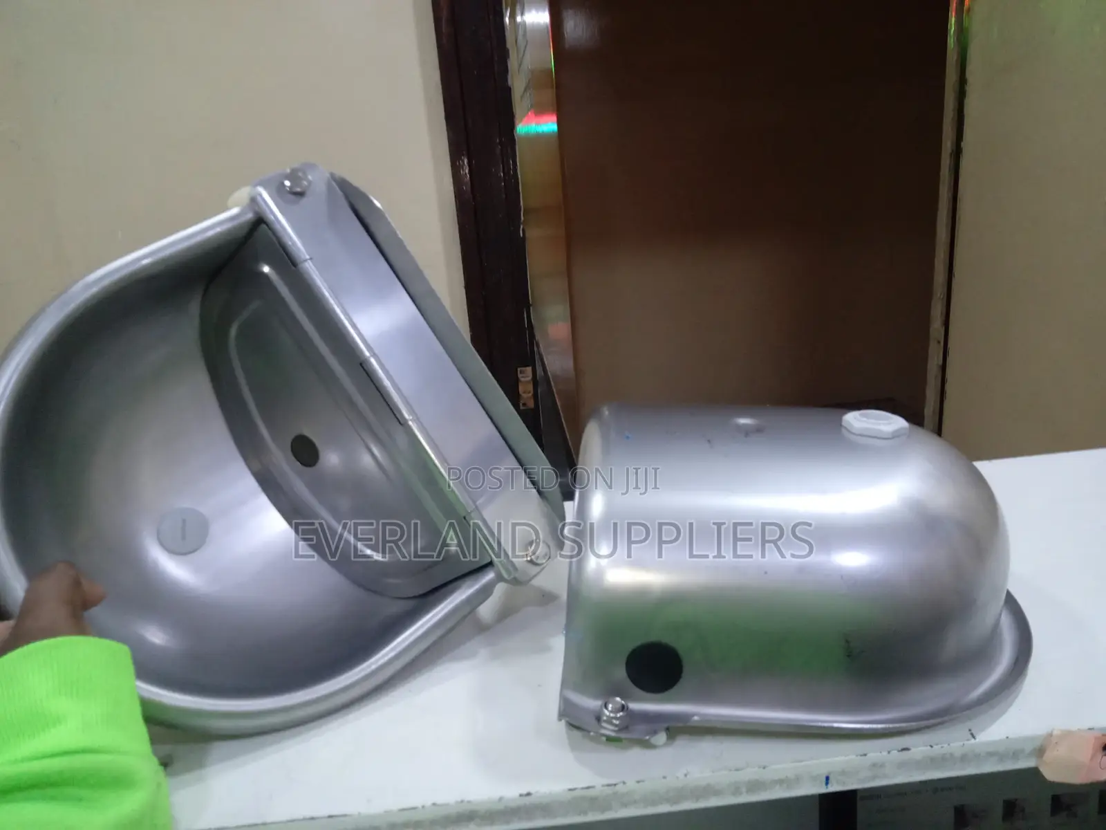 Automatic Dairy Cow Drinker - Stainless