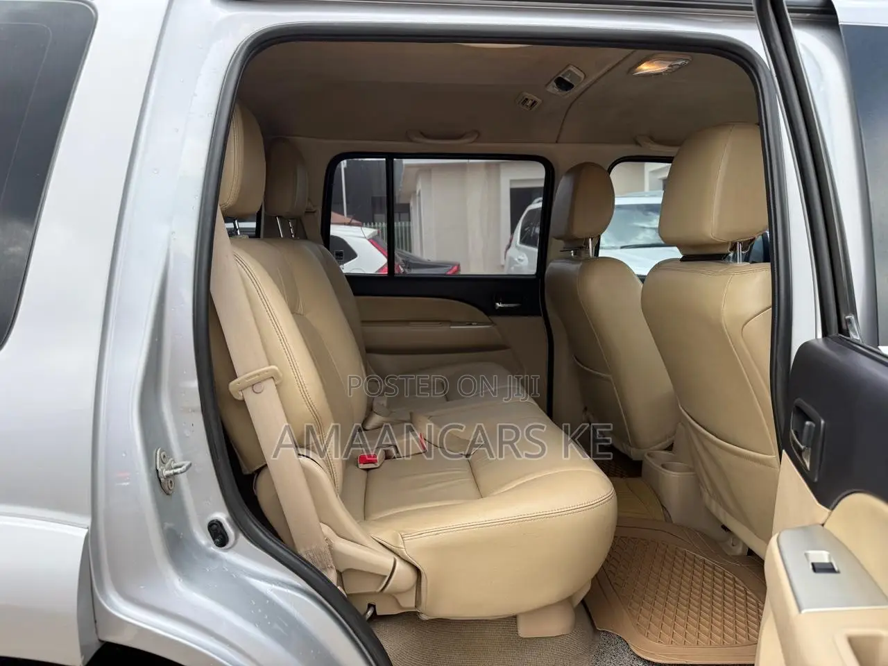 Ford Everest 2011 Silver