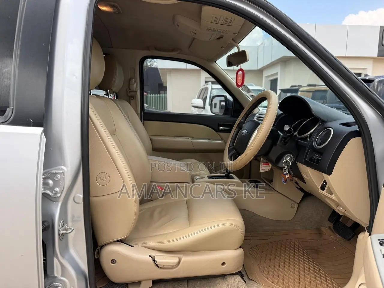 Ford Everest 2011 Silver