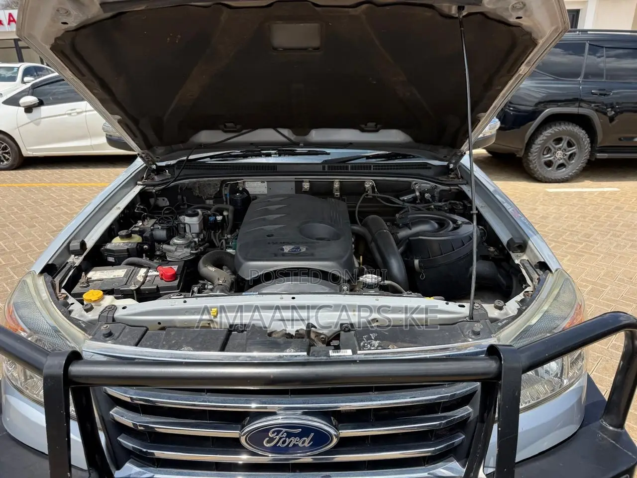 Ford Everest 2011 Silver