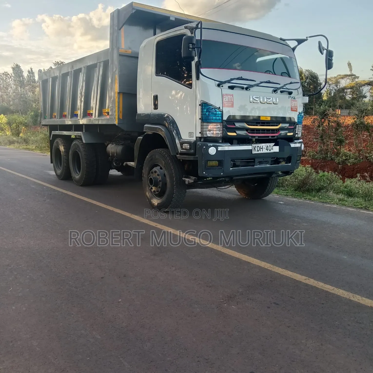 ISUZU Tipper