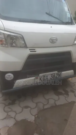 Daihatsu Hijet 2019 White