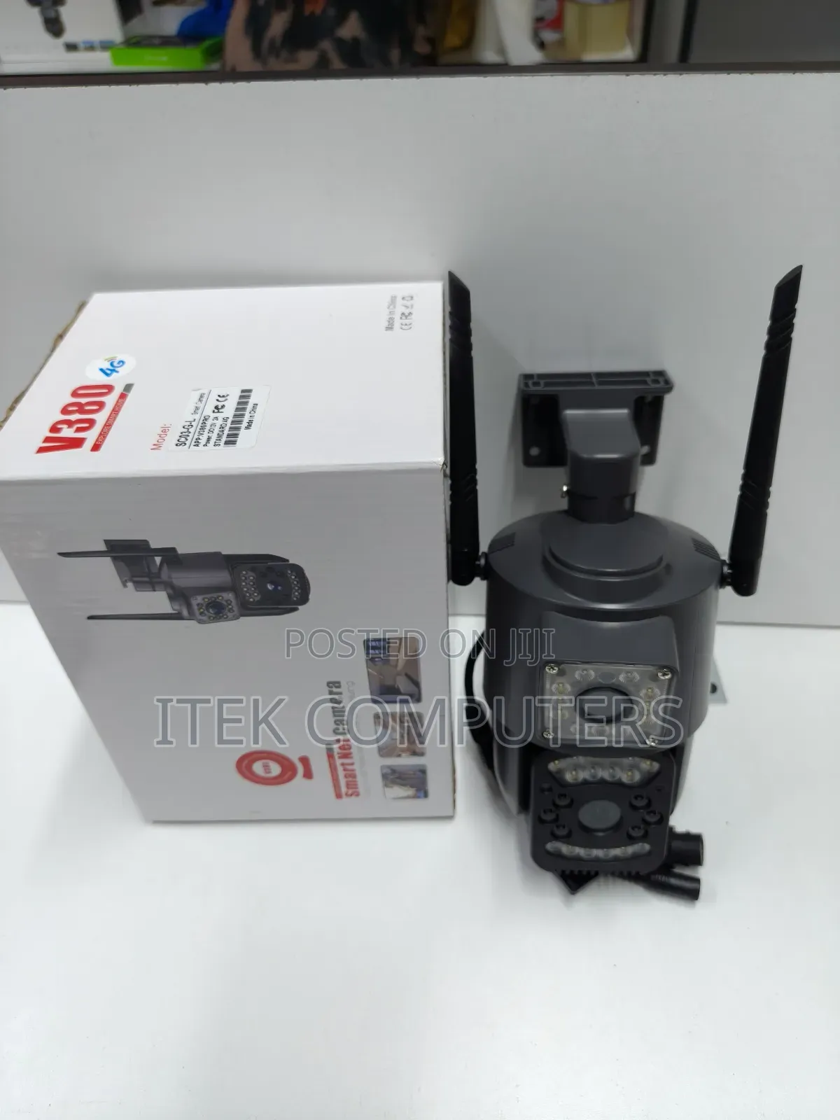 Dual Lens 4G Electric CCTV With Two-Way Audio