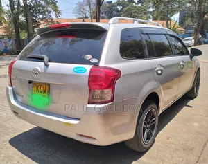 Toyota Corolla Fielder 2013 Silver