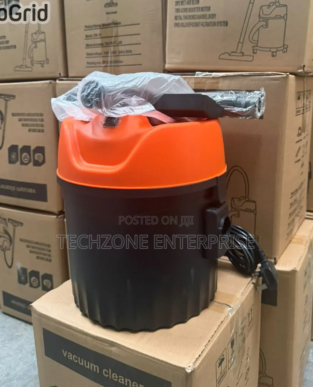 Generic 12 Litres Wet and Dry Vacuum Cleaner 